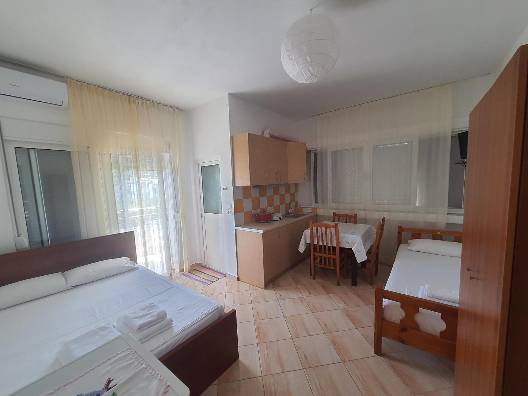 Vila Albi Ксамил Екстериор снимка