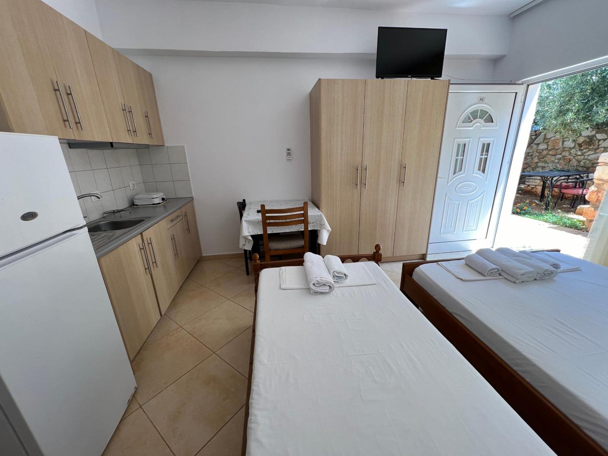 Vila Albi Ксамил Екстериор снимка